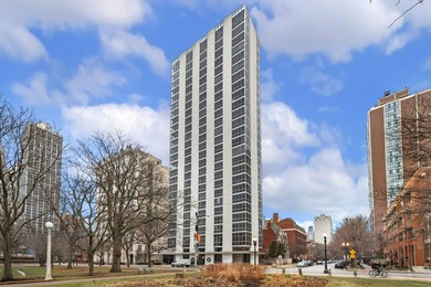 Beach Condo For Sale in Chicago, Illinois