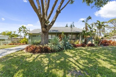 Beach Home Sale Pending in Venice, Florida