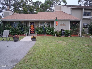 Beach Townhome/Townhouse Sale Pending in New Bern, North Carolina