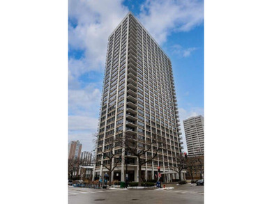 Beach Condo Active Under Contract in Chicago, Illinois