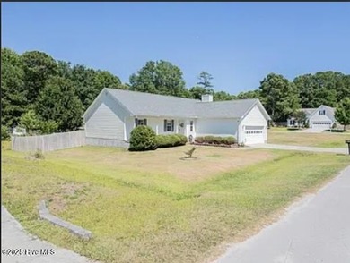 Beach Home For Sale in Sneads Ferry, North Carolina