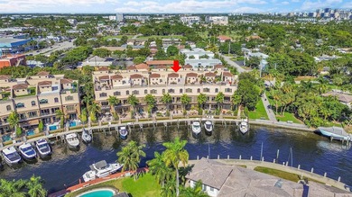 Beach Townhome/Townhouse For Sale in Pompano Beach, Florida