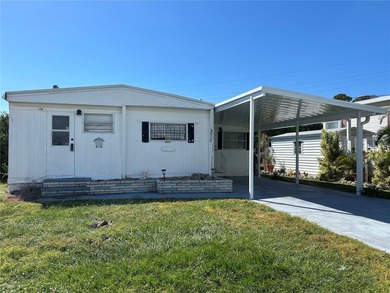 Beach Home For Sale in Sarasota, Florida