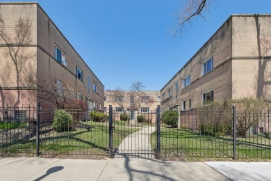 Beach Home Sale Pending in Chicago, Illinois