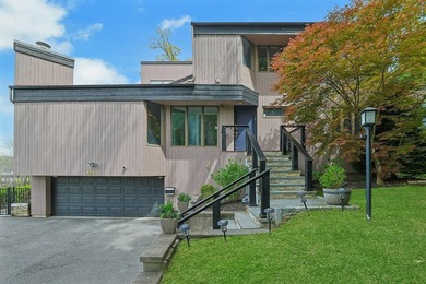 Beach Home For Sale in Bronx, New York