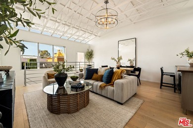 Beach Condo For Sale in Venice, California