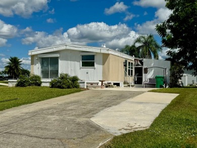 Beach Home For Sale in Englewood, Florida