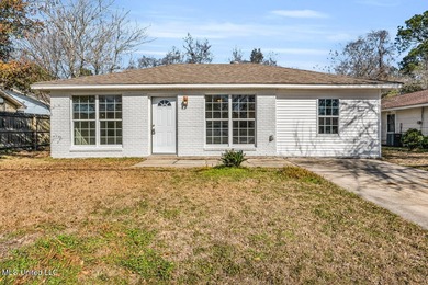 Beach Home For Sale in Long Beach, Mississippi