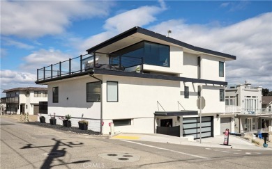 Beach Home For Sale in Oceano, California