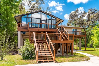Beach Home For Sale in Middleburg, Florida