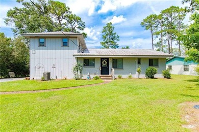 Beach Home For Sale in Fairhope, Alabama