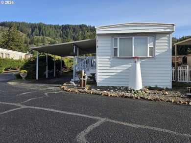 Beach Home For Sale in Brookings, Oregon