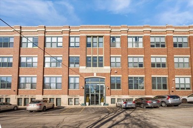 Beach Condo For Sale in Evanston, Illinois