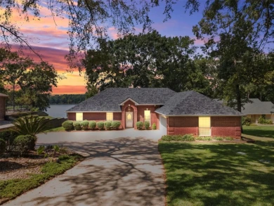 Beach Home For Sale in Abbeville, Alabama