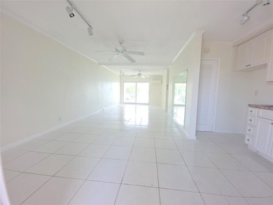 Beach Condo For Sale in Lighthouse Point, Florida
