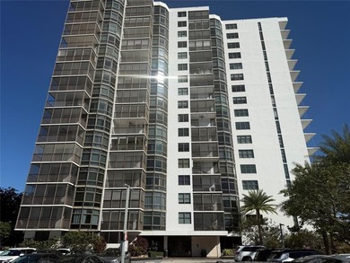 Beach Condo For Sale in Miami, Florida
