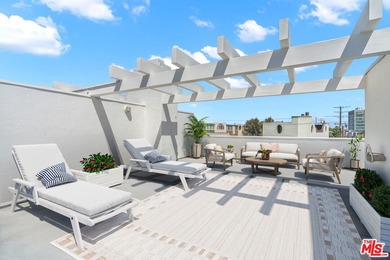 Beach Condo For Sale in Marina Del Rey, California