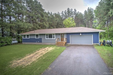 Beach Home For Sale in Houghton, Michigan