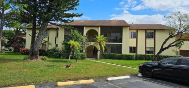 Beach Condo For Sale in West Palm Beach, Florida