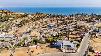 Beach Lot Sale Pending in Pacific Palisades, California