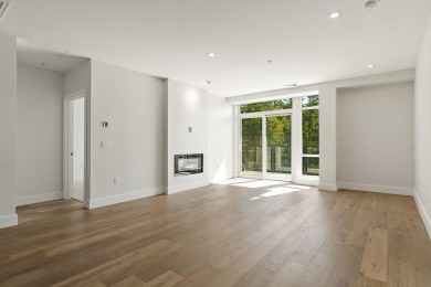 Beach Condo For Sale in Falmouth, Maine