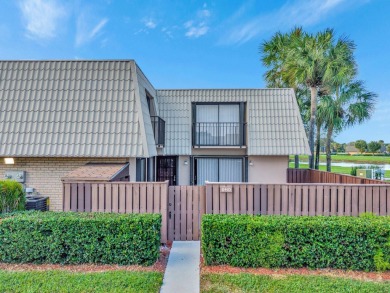 Beach Townhome/Townhouse For Sale in West Palm Beach, Florida