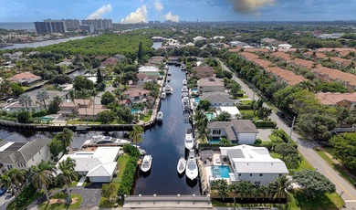 Beach Home For Sale in Boca Raton, Florida