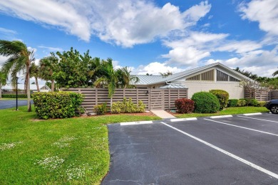 Beach Home For Sale in Jupiter, Florida