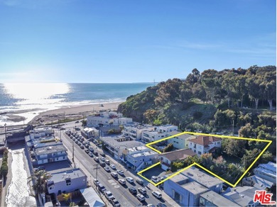Beach Home For Sale in Santa Monica, California