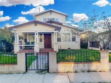 Beach Home Sale Pending in Long Beach, California
