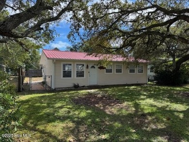 Beach Home Sale Pending in Oak Island, North Carolina