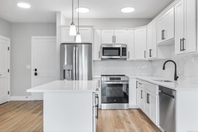 Beach Condo For Sale in New Haven, Connecticut