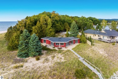 Beach Home For Sale in Arcadia, Michigan