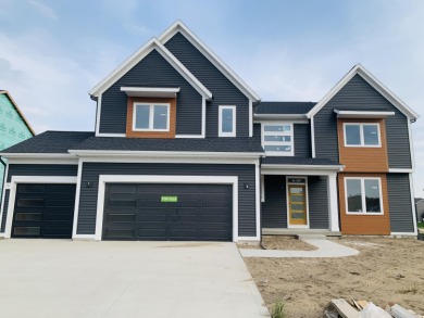 Beach Home For Sale in Grand Haven, Michigan