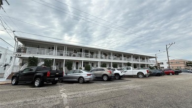 Beach Condo For Sale in Miami Beach, Florida