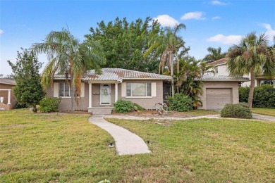 Beach Home For Sale in St. Petersburg, Florida