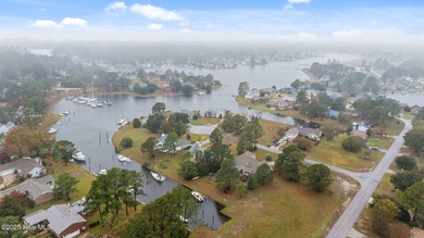 Beach Home For Sale in New Bern, North Carolina
