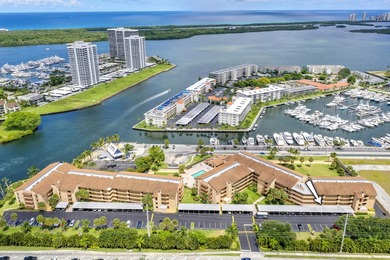 Beach Condo For Sale in North Palm Beach, Florida