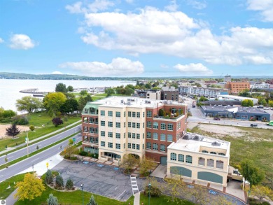 Beach Condo For Sale in Traverse City, Michigan