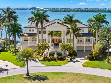 Beach Home For Sale in St. Petersburg, Florida