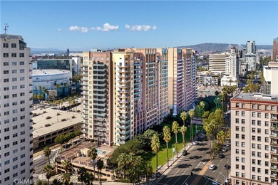 Beach Condo Sale Pending in Long Beach, California