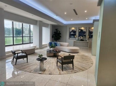 Beach Condo For Sale in Aventura, Florida