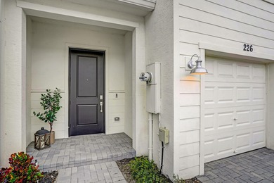 Beach Townhome/Townhouse For Sale in Port Saint Lucie, Florida
