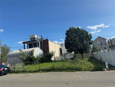 Beach Lot For Sale in Howard Beach, New York