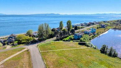 Beach Lot For Sale in Point Roberts, Washington