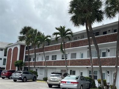 Beach Condo For Sale in Lighthouse Point, Florida