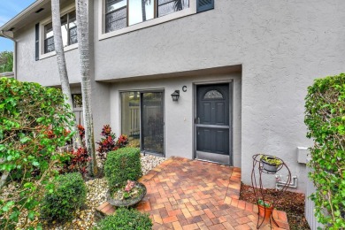 Beach Townhome/Townhouse For Sale in Boynton Beach, Florida