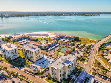 Beach Condo For Sale in Clearwater Beach, Florida