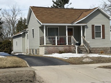 Beach Home Sale Pending in Alpena, Michigan