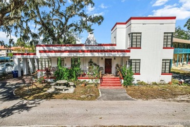 Beach Home For Sale in Crystal River, Florida